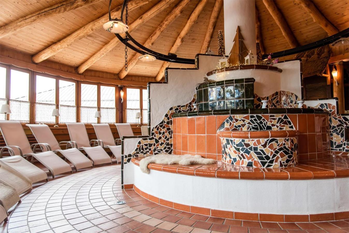 Terme Banovci - Mobilne Hiske Med Brajdami Hotel ภายนอก รูปภาพ