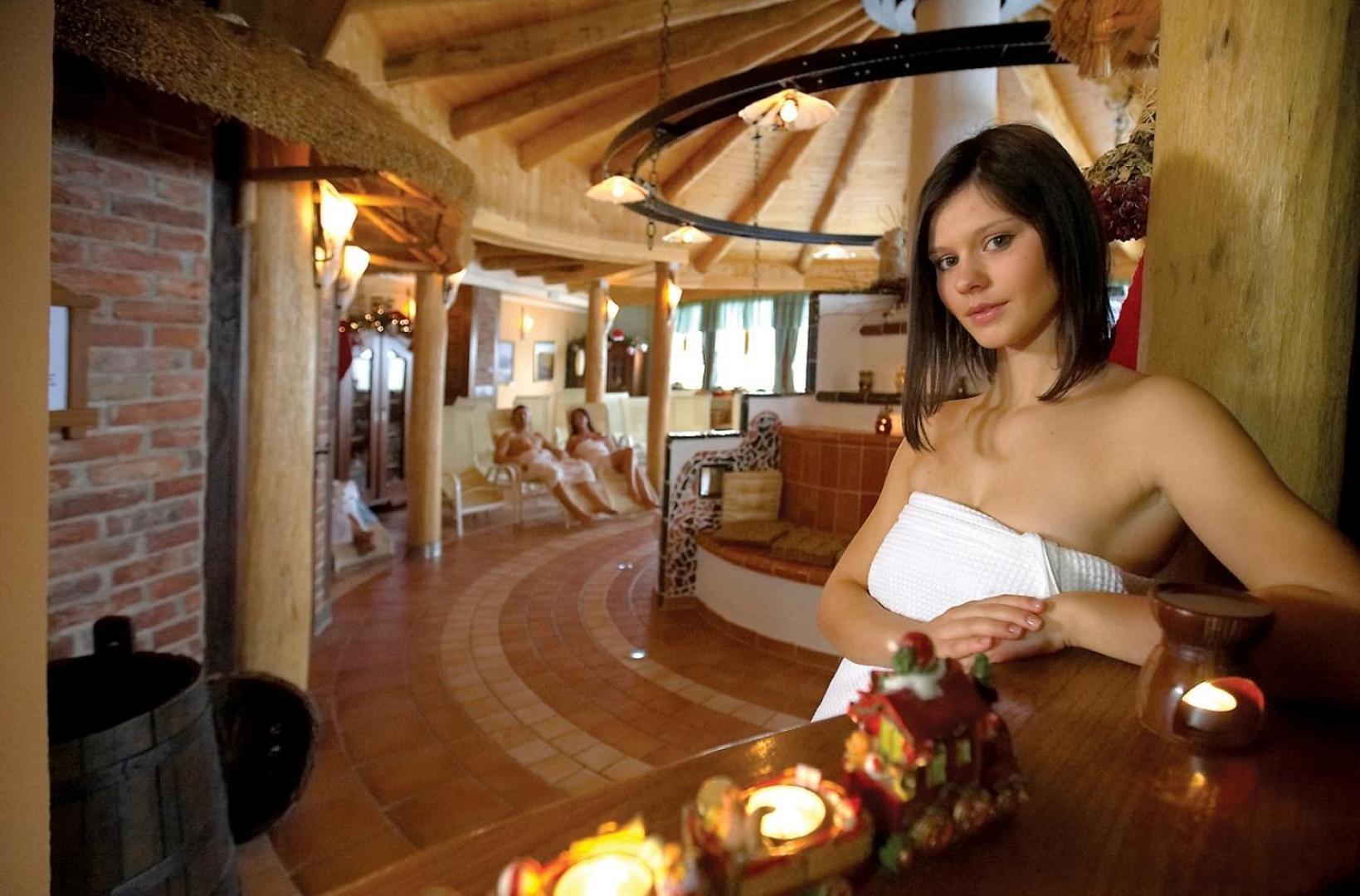 Terme Banovci - Mobilne Hiske Med Brajdami Hotel ภายนอก รูปภาพ